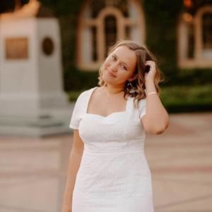 Meet your Posher, Eliza